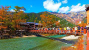 The <b>autumn</b> leaves in Kamikochi were breathtakingly beautiful ... - YouTubeの画像